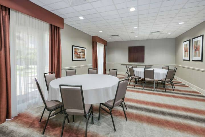Meeting facility